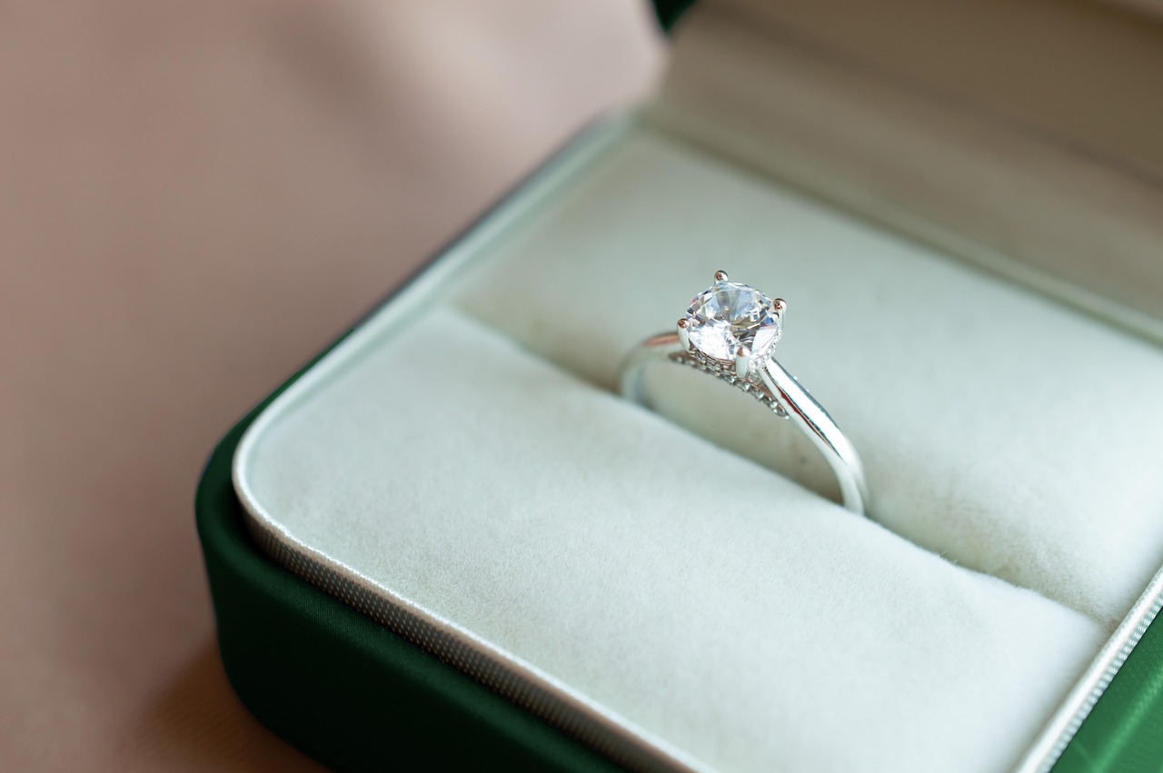 40代からの婚活 | 千葉県八千代市の結婚相談所ならブライダルサロン ハッピーサプライズ